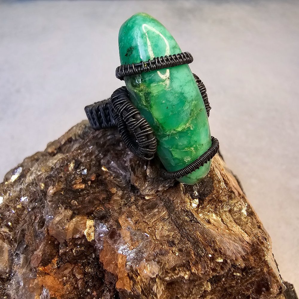 Chrysoprase Copper Ring